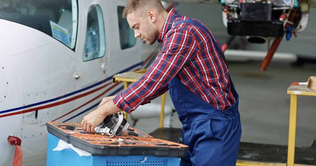 Hvordan bliver man flytekniker